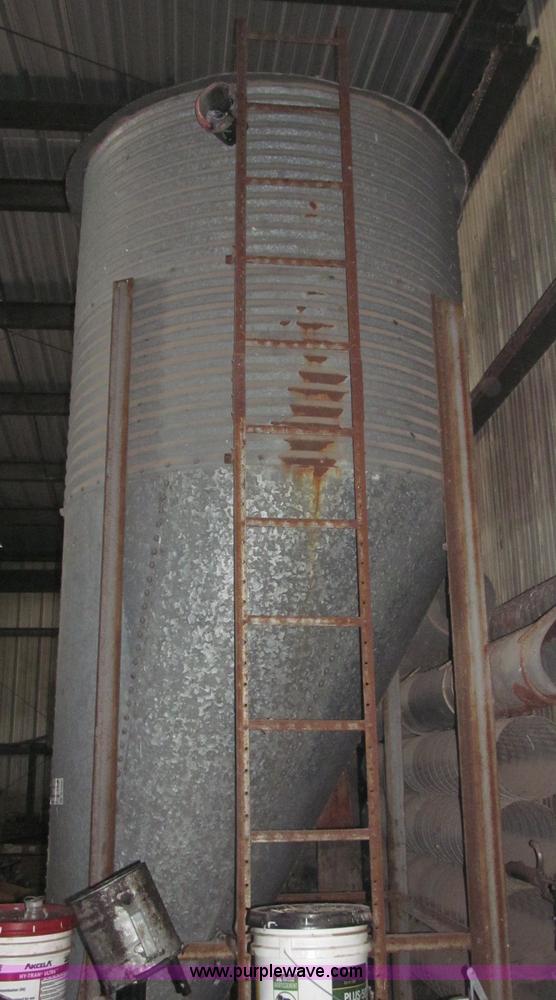 image for item B5309 BS&B four ton bulk tank