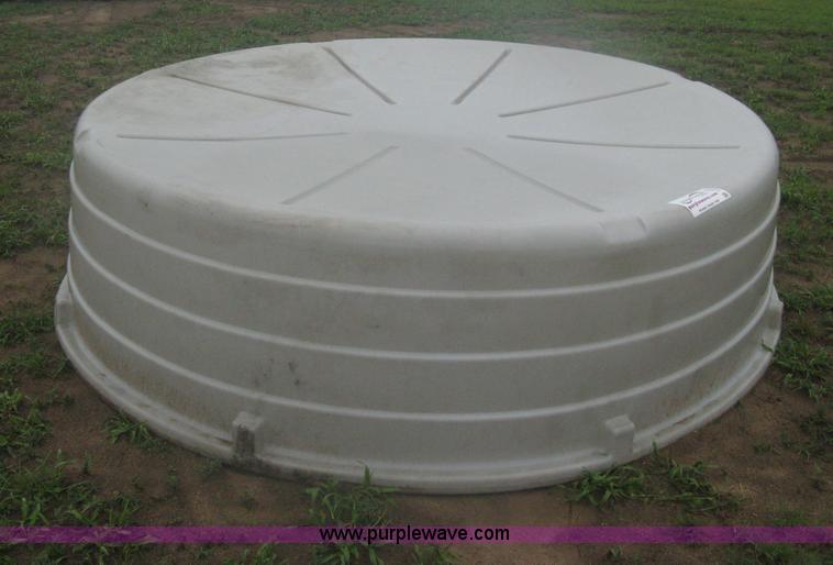 image for item D8481 Hastings 8' poly stock tank