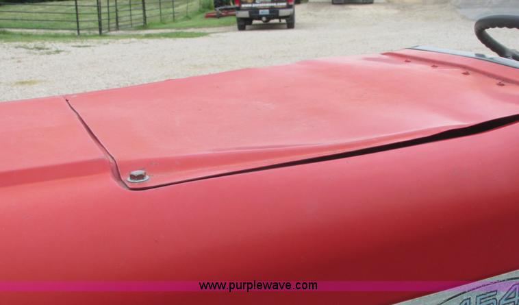 image for item E7321 1971 International 454 tractor