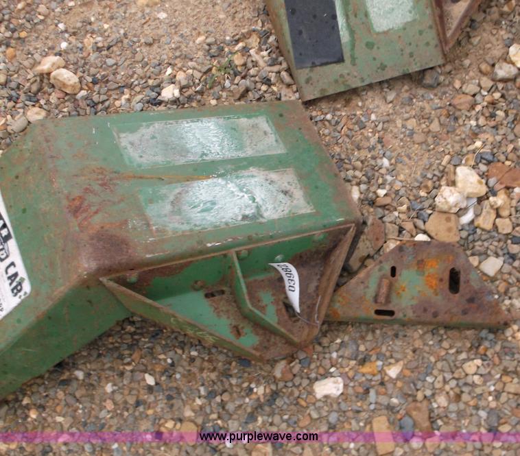 Year round John Deere 4020 front fenders in Idabel, OK Item F3230