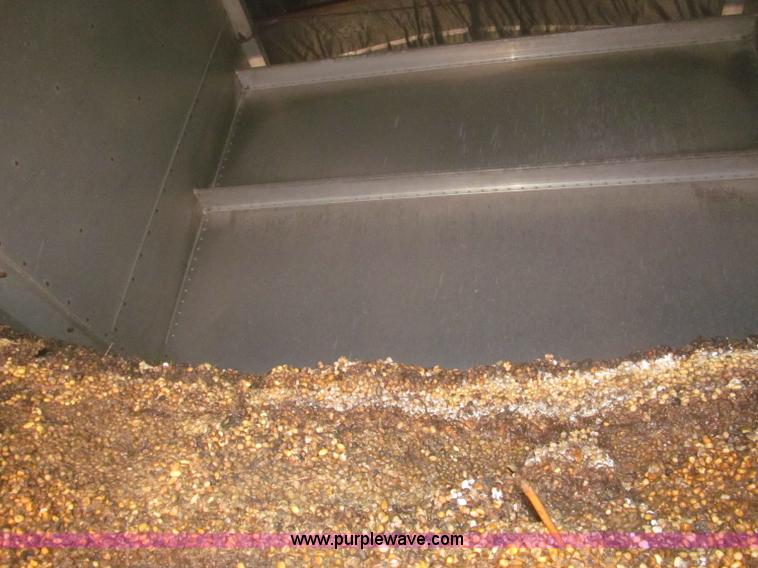 image for item F7061 1990 Timpte Century Supper Hopper grain trailer