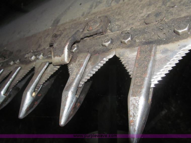 image for item F7062 2000 John Deere 925F flex head