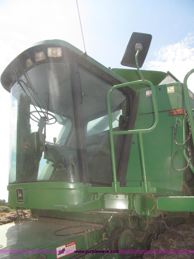 image for item F7065 1989 John Deere 9600 combine