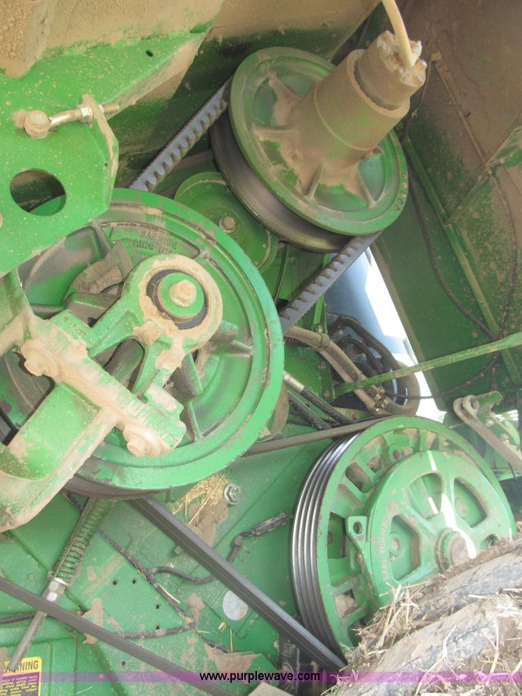 image for item F7065 1989 John Deere 9600 combine