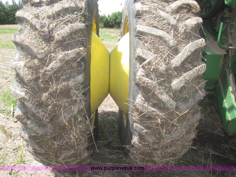 image for item F7065 1989 John Deere 9600 combine