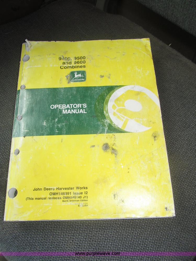 image for item F7065 1989 John Deere 9600 combine
