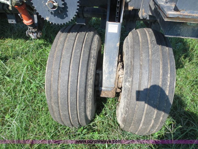 image for item F8006 2003 CrustBuster 4030 Min-Till drill