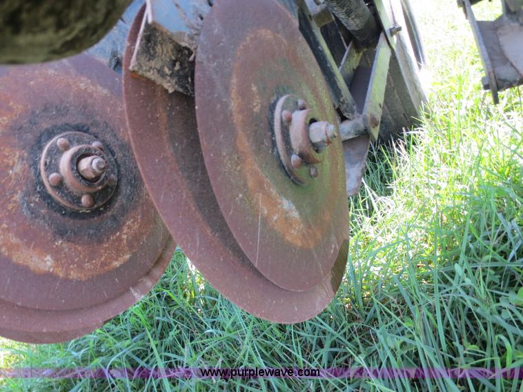 image for item F8006 2003 CrustBuster 4030 Min-Till drill