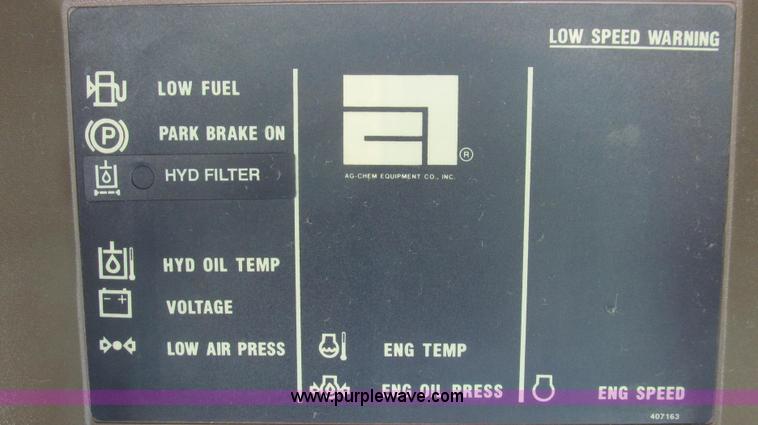 image for item G2050 1994 Ag-Chem RoGator 664 self-propelled sprayer