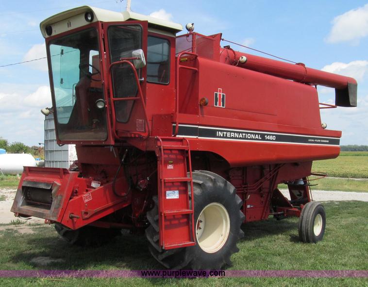 image for item G2058 1979 International 1460 Axial-Flow 2WD combine
