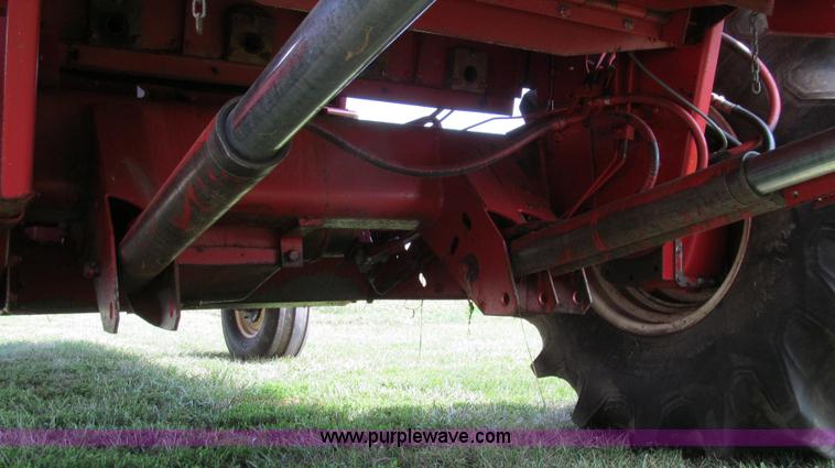 image for item G2058 1979 International 1460 Axial-Flow 2WD combine