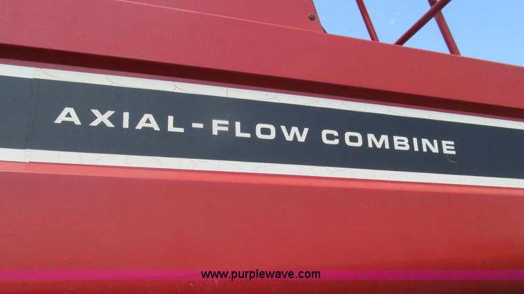 image for item G2058 1979 International 1460 Axial-Flow 2WD combine
