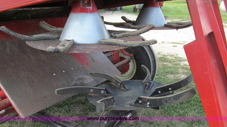 image for item G2058 1979 International 1460 Axial-Flow 2WD combine