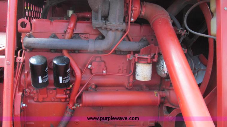 image for item G2058 1979 International 1460 Axial-Flow 2WD combine