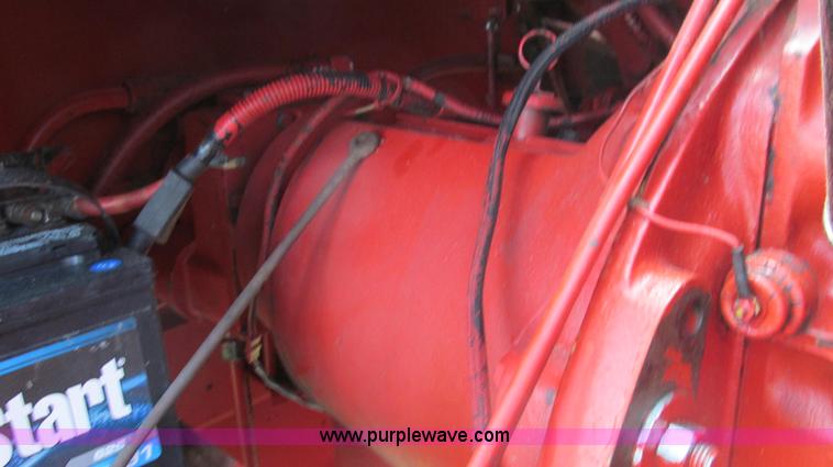 image for item G2058 1979 International 1460 Axial-Flow 2WD combine