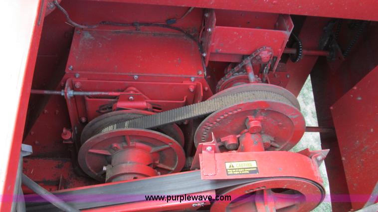 image for item G2058 1979 International 1460 Axial-Flow 2WD combine