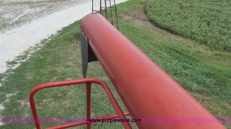 image for item G2058 1979 International 1460 Axial-Flow 2WD combine