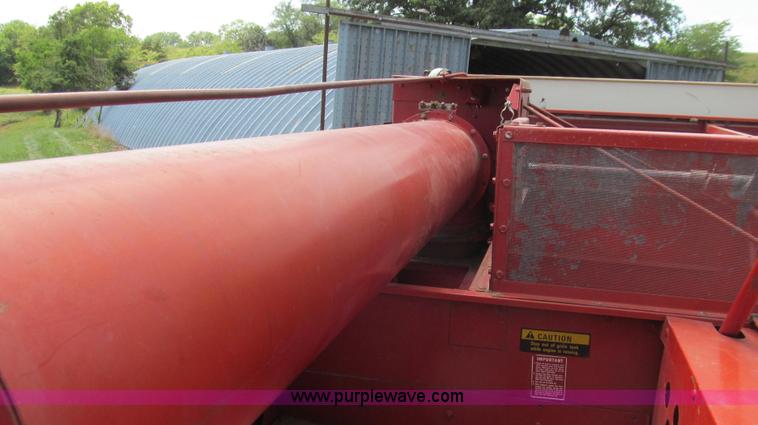 image for item G2058 1979 International 1460 Axial-Flow 2WD combine