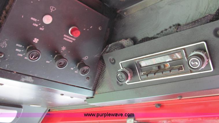 image for item G2058 1979 International 1460 Axial-Flow 2WD combine