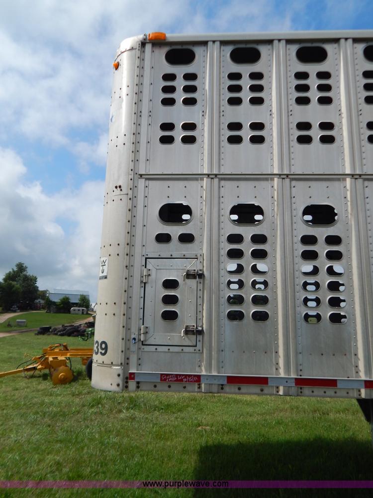 image for item G3340 1999 Wilson 52'L cattle pot trailer