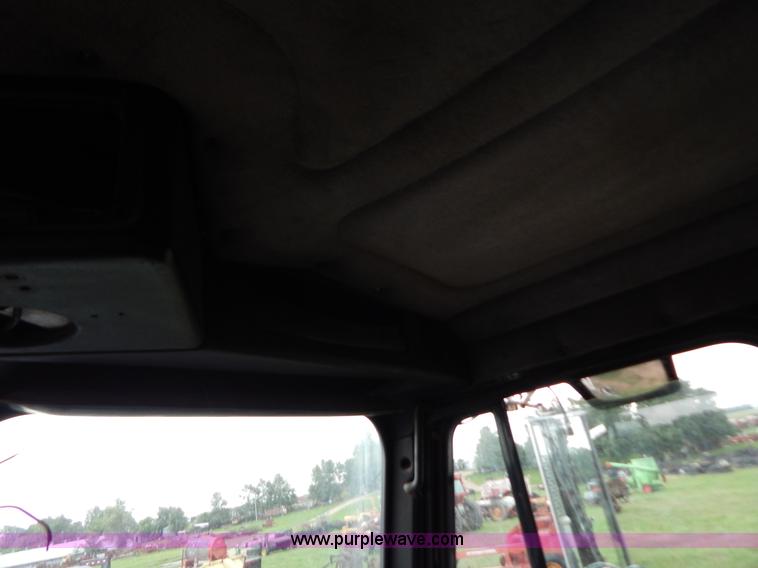 image for item G3342 1984 Freightliner dump truck