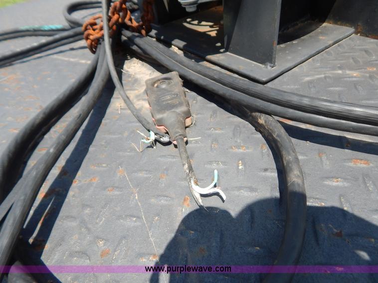 image for item G3348 1973 28' tilt deck trailer