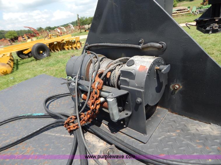 image for item G3348 1973 28' tilt deck trailer