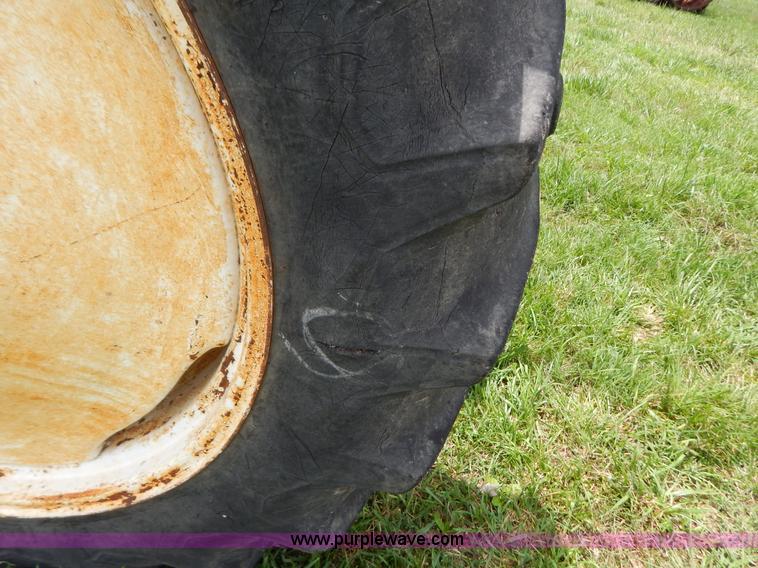 image for item G3354 Minneapolis Moline U-302 tractor