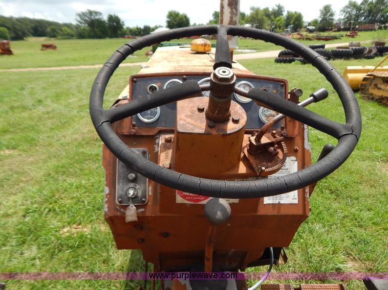 image for item G3354 Minneapolis Moline U-302 tractor