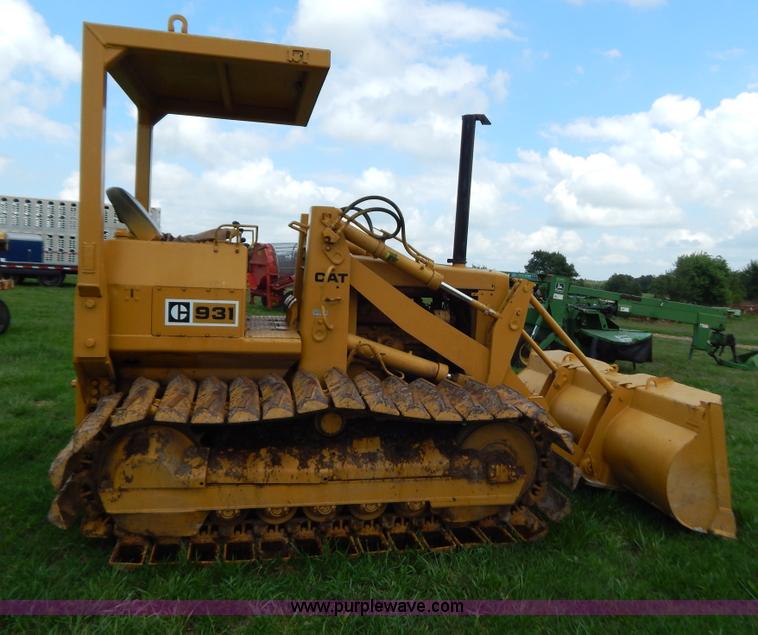 image for item G3356 1977 Caterpillar 931 track loader