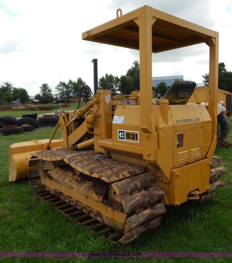 image for item G3356 1977 Caterpillar 931 track loader