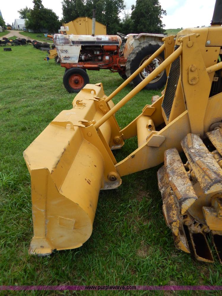 image for item G3356 1977 Caterpillar 931 track loader