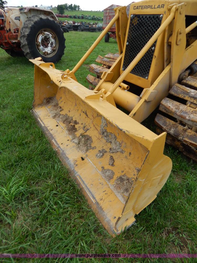 image for item G3356 1977 Caterpillar 931 track loader