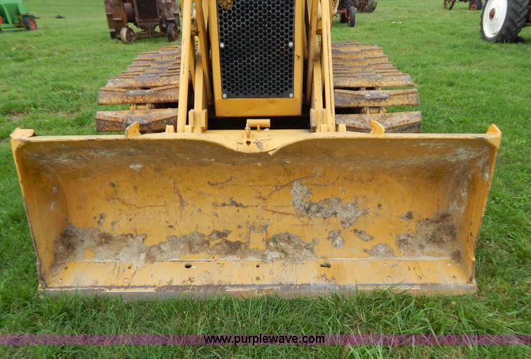 image for item G3356 1977 Caterpillar 931 track loader