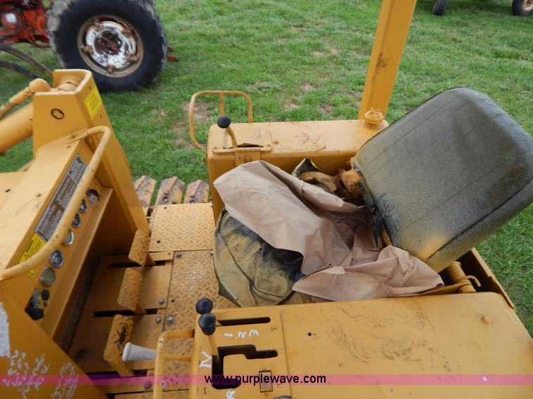 image for item G3356 1977 Caterpillar 931 track loader