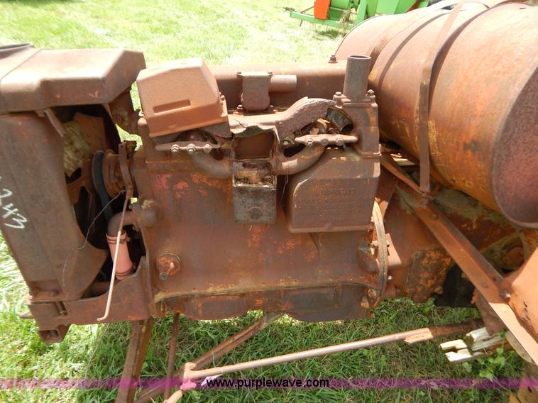 image for item G3358 Case C tractor