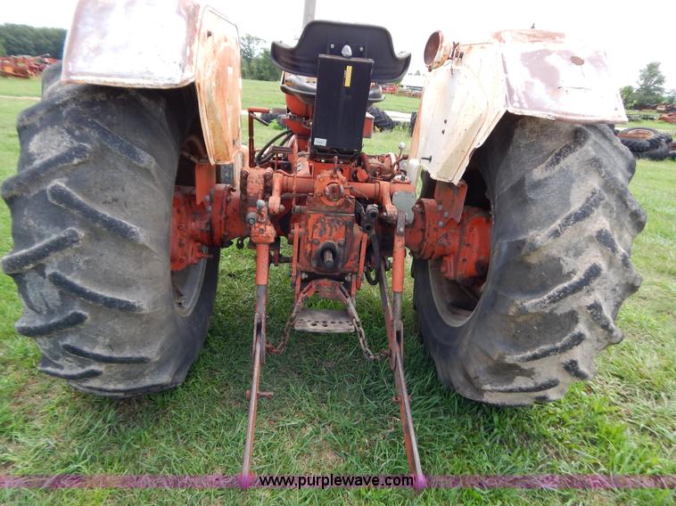 image for item G3361 Case 1210 tractor