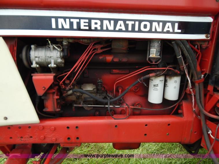 image for item G3404 1977 International 986 tractor