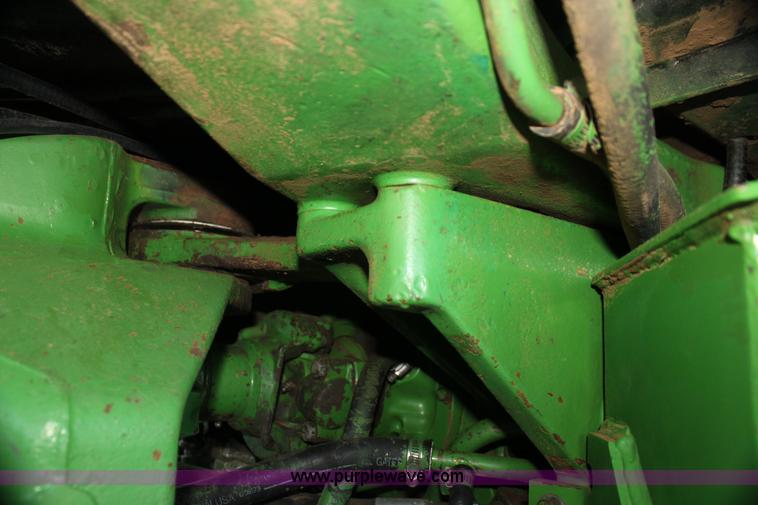 image for item G4039 1984 John Deere 8850 4WD tractor with Kinze repower