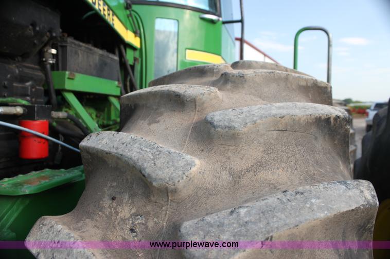 image for item G4039 1984 John Deere 8850 4WD tractor with Kinze repower