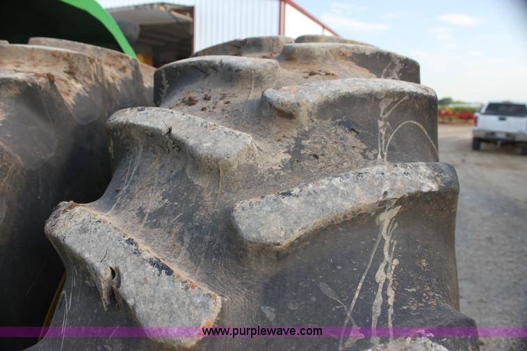 image for item G4039 1984 John Deere 8850 4WD tractor with Kinze repower