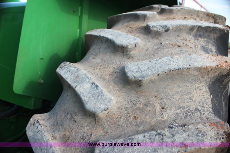 image for item G4039 1984 John Deere 8850 4WD tractor with Kinze repower