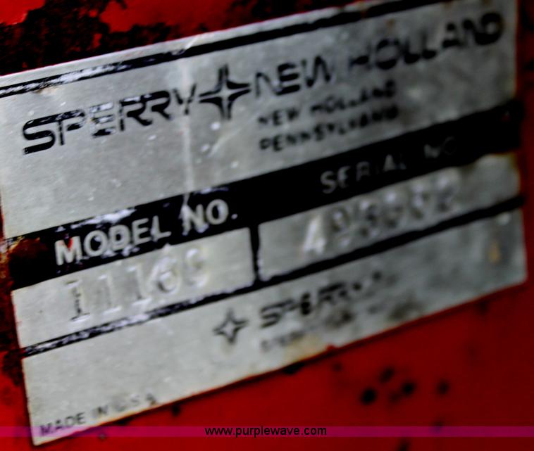 image for item G4058 1985 New Holland 1116 Speedrower self-propelled swather