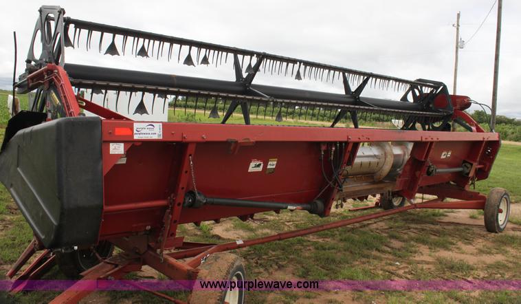 image for item G4072 Case IH 1020 22.5' flex head