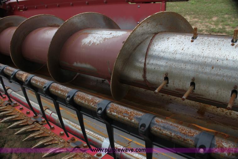 image for item G4072 Case IH 1020 22.5' flex head