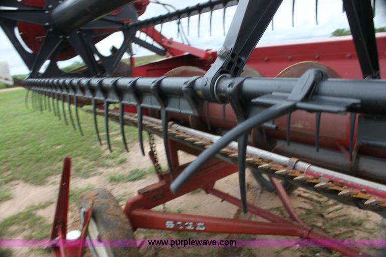 image for item G4072 Case IH 1020 22.5' flex head