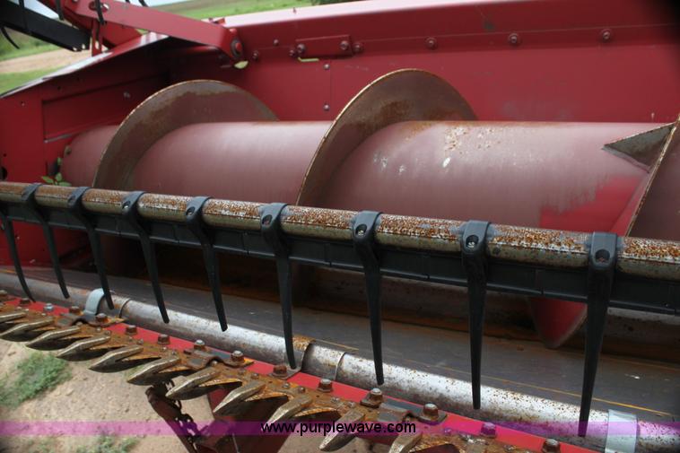 image for item G4072 Case IH 1020 22.5' flex head