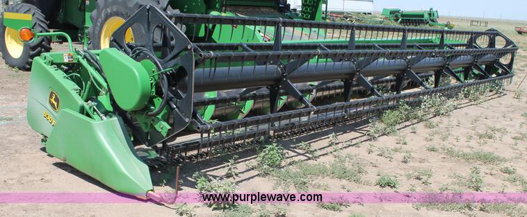 image for item G5801 2003 John Deere 930F 30' flex head