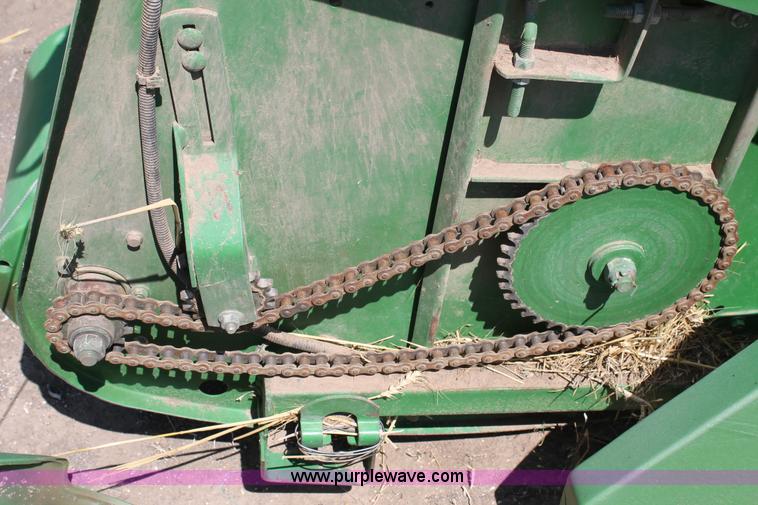 image for item G5801 2003 John Deere 930F 30' flex head