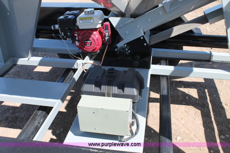 image for item G5804 CrustBuster two box seed tote